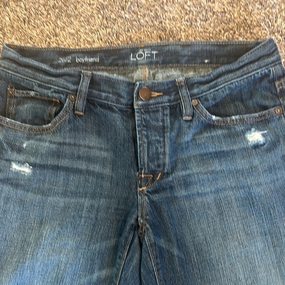 Loft Boyfriend Cropped Jeans Size 26 Distressed Light Wash - Picture 3 of 10